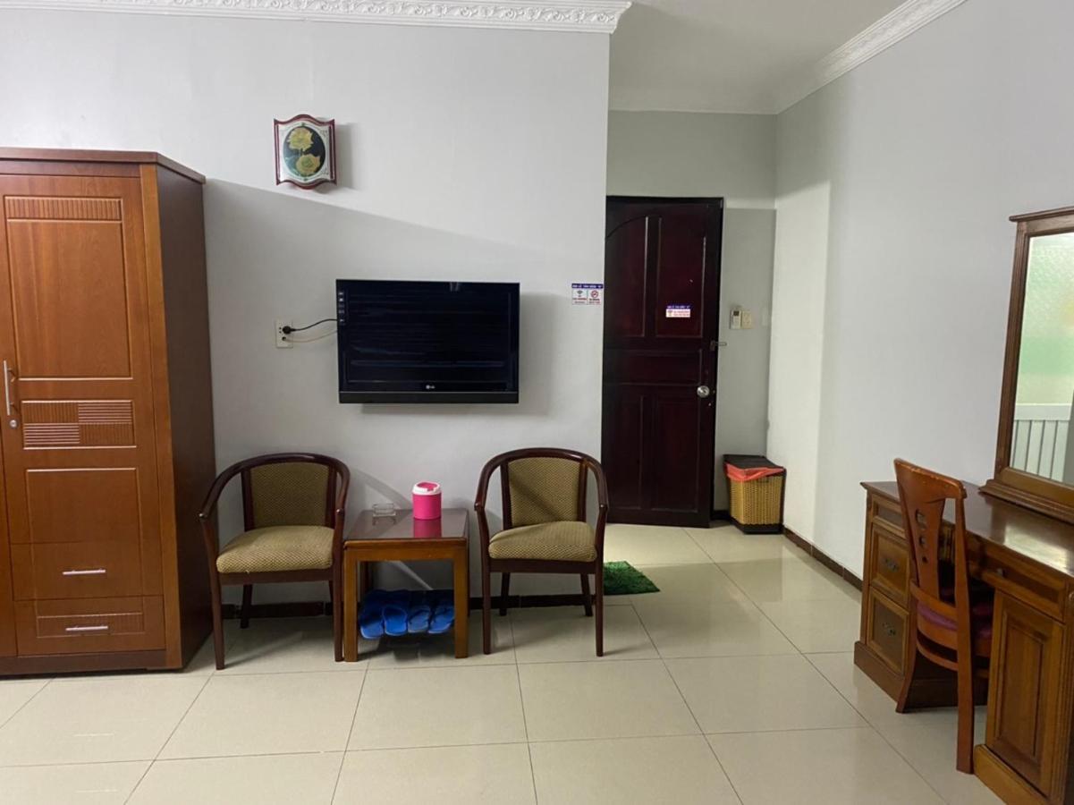Hotel Khach San Thanh Hong