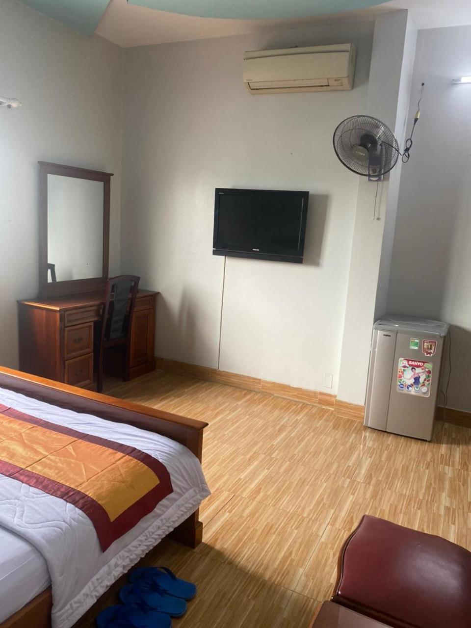 Hotel Khach San Thanh Hong 2*